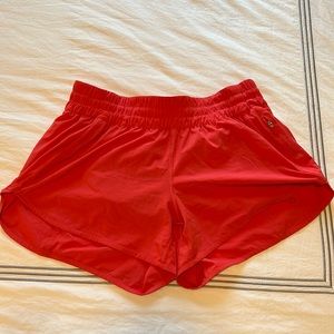 Lululemon Tracker Low-Rise Shorts 4 Inch
